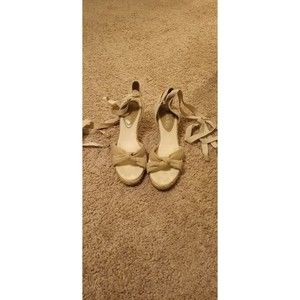 Michelle D Espadrille Wedge Lace up Heels Size 8.5.